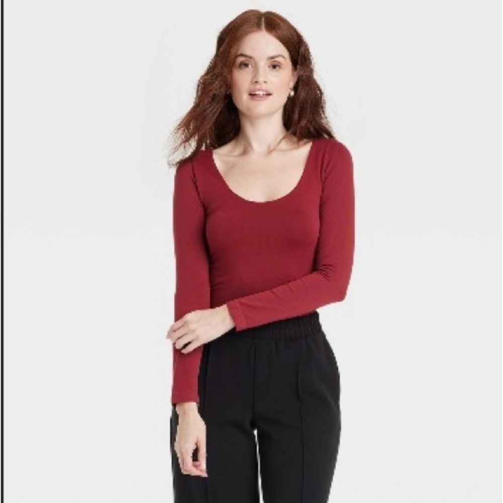 A new day Women's Slim Fit Long Sleeve Scoop Neck Shirt Size M, NWT